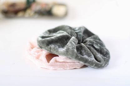 Plant dyed Plastic free silk scrunchy